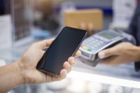 为什么建议大家尽量使用现金支付？原因很现实，银行人告诉你答案