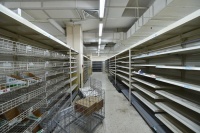 美国线下零售，扛不住了！