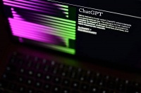 对话凯文·凯利：现在监管AI为时过早，应该允许“失控”