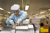 消息称 ASML 将向中国推出“特供版”DUV 光刻机