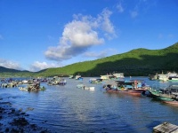 巴菲特居住的奥马哈，相当于中国哪座城市？