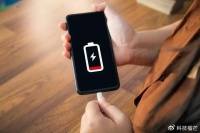 以给手机充电别犯5个错误，否则离“报废”不远了，快告诉家人