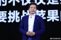 雷军扬眉吐气，小米13销量与口碑双丰收，高端机领域硬刚苹果！