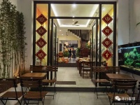 越南，一直摸着中国过河