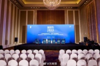 在这个人人都是表达者的时代，周边的声音不免变得繁多和冗杂……