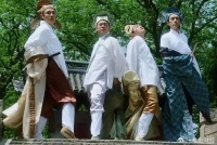 电商四小龙，国外当“刀郎”