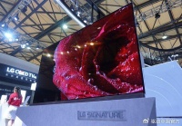 昔日老对手再碰面！三星加码布局，超大尺寸OLED电视迎来巅峰对决