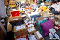 中国快递业务量连续9年世界第一，可越来越不赚钱？谁的锅？