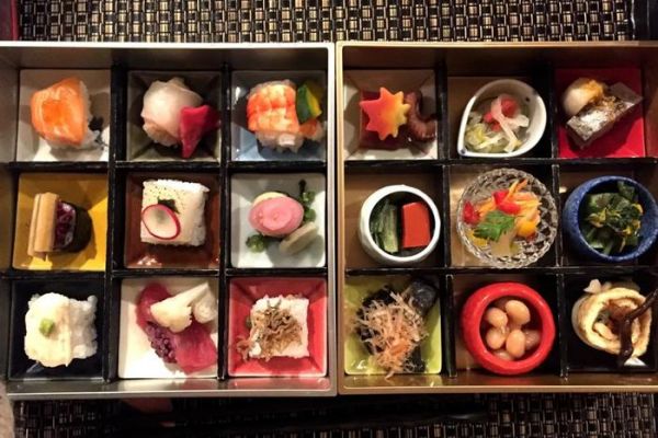 新零售商业评论摄