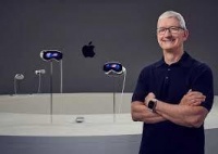 苹果CEO库克：我已经用Vision Pro头显看完了《足球教练》第三季