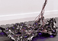 这些牛鬼蛇神，还敢叫自己机器“人”？