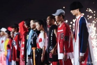 一年营收达到828亿，中国时尚界的冠军产生，安踏排第3，李宁第9