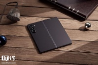 消息称三星提高可折叠手机预期，明年目标出货 2000 万台