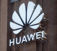 华为又取得重大突破 连接速率10倍提升！