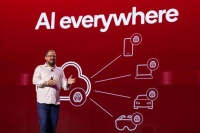 高通：开启生成式AI新时代 将100亿参数大模型塞进手机