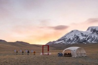 携手《中国国家地理》 安踏加码户外