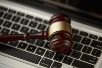 董明珠是在为我们每个人报警