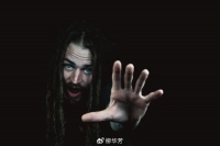 王自如是年轻人的奋斗榜样，绝不是吃软饭的