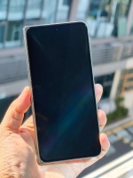 第一次给折叠屏手机的外屏做钢化膜……