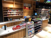 亏损的三线便利店加盟者：转让难，关门又赔钱