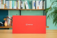 来看看一加12的发布会邀请函，满满一盒子……