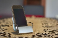 工信部回复网友“保障老旧手机基础通信”：2G/3G退网是必然选择