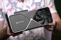 英伟达推出“特供版”显卡，雷蒙多点名批评！