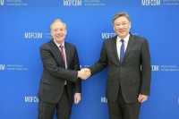 商务部部长会见微软总裁，谈到AI交流合作