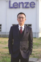 全面本土化，与中国同频共赢