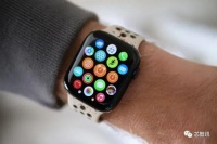 由于专利侵权，苹果停止在美国销售两款Apple Watch
