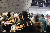 被骂不亏！冰雪大世界退票事件又二批受害者来了，集体退衣服鞋子
