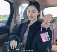 为什么今年有这么多的明星用折叠屏手机？