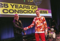 一场意识理论大混战，甚至“伪科学”帽子都飞出来了