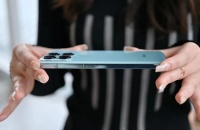 都没想到，年初手机大战围绕红米K70展开，三英战吕布能赢吗？