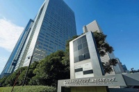 这家日本半导体巨头，豪赌失败