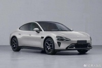 雷军忙造车，小米智能手机收入已连续7个季度同比下滑