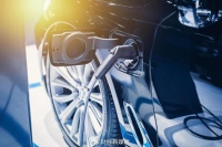 中国厂商抢夺车用操作系统主导权