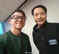 雷军才宣布专注造车，车评大V陈震就到访小米总部……