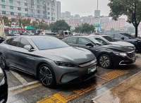 当县城居民开上了电动汽车