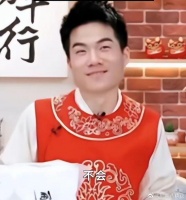 闹大了！董宇辉三拒讲解内衣内裤！