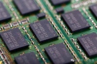今年全球半导体市场将增长20%，存储芯片市场将大涨52.5%！