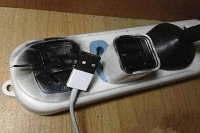 太吓人了！枕头烧出个洞，这个习惯很多人都有，提醒