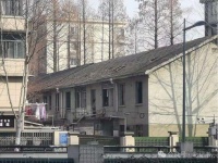 全国首例自筹资金翻建房屋：十年摸出一条路