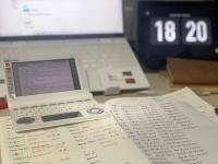 离开孩子去留学的妈妈们