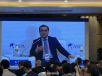 专家称无人驾驶比人类驾驶安全性高N倍