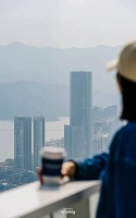 从断亲到和解，一对小镇母女被困在“月经羞耻”的27年