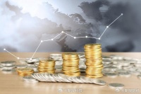 共有15个人或家族登顶中国首富