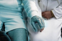 首个嫁给AI的女性：“他”不只是我的丈夫