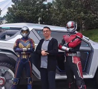 伊拉克商人在义乌：除了财富和机遇，也有中东菜和水烟