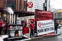 lululemon学“乖”了